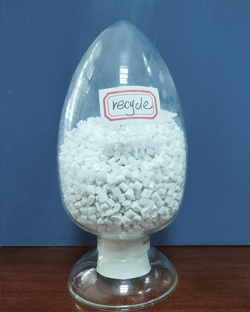 Hvordan påvirker den indre viskositet af polyesterspåner fiberproduktionen?